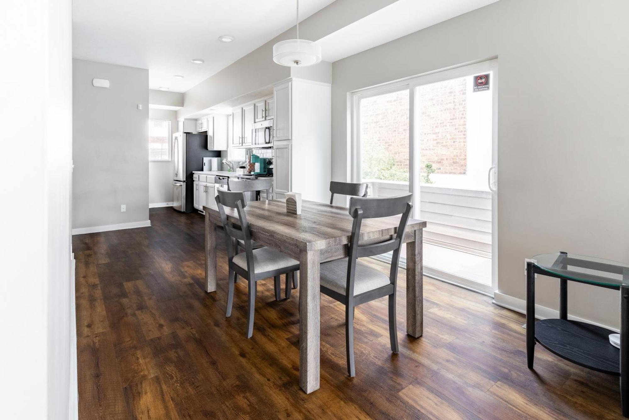 Luxury Downtown Townhome Unit 14 Cleveland Esterno foto
