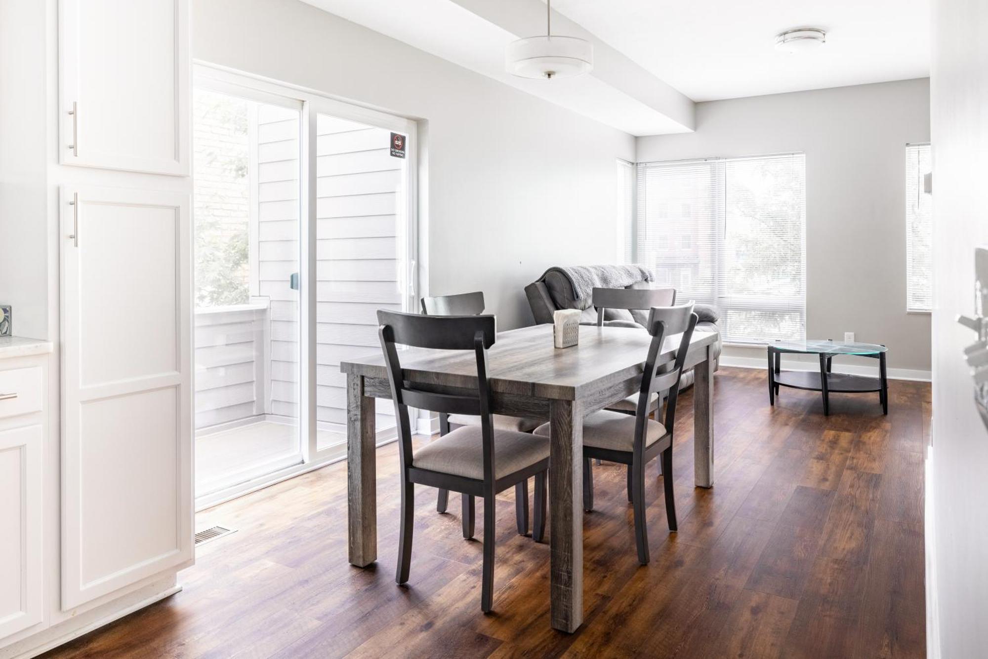 Luxury Downtown Townhome Unit 14 Cleveland Esterno foto