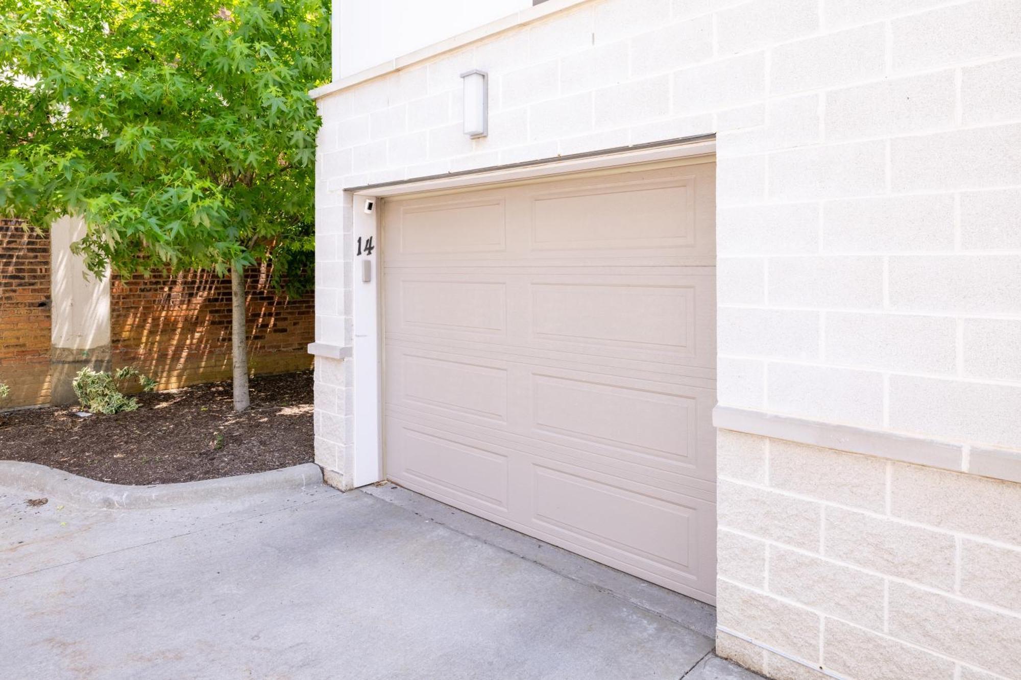 Luxury Downtown Townhome Unit 14 Cleveland Esterno foto
